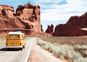 Finding the Best Travel Agent Near Me for Affordable Flight Tickets